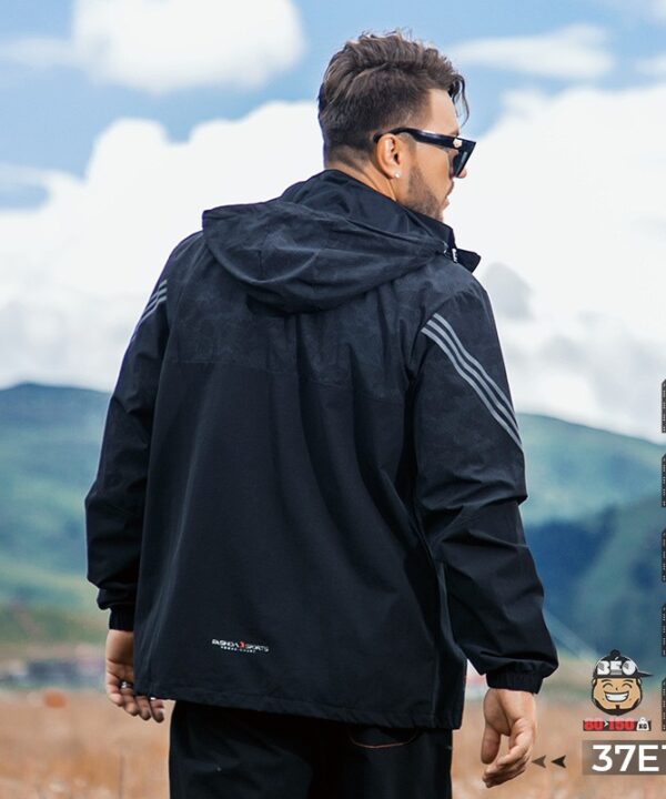 Áo khoác thun vải phối in chìm họa tiết cá tính nón rời 9 Áo khoác thun vải phối in chìm họa tiết cá tính nón rời 4