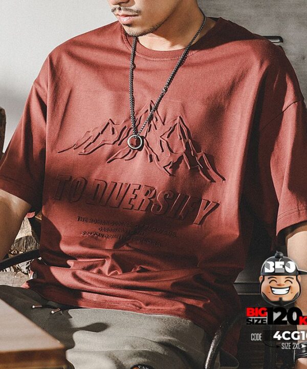 Alternative view of Áo thun tay ngắn in 3D nhập nổi to diversify