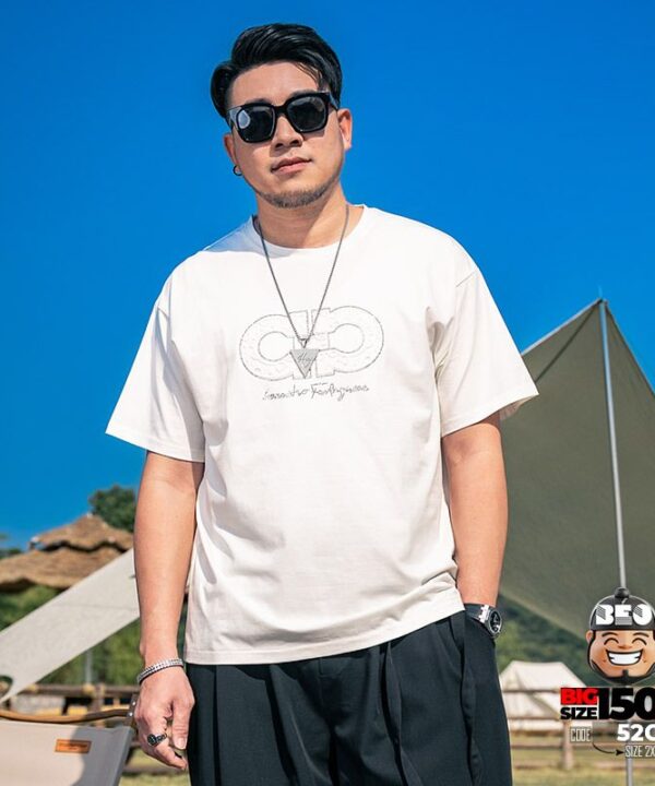 Alternative view of Áo thun tay ngắn họa tiết nổi AA reverse trước ngực