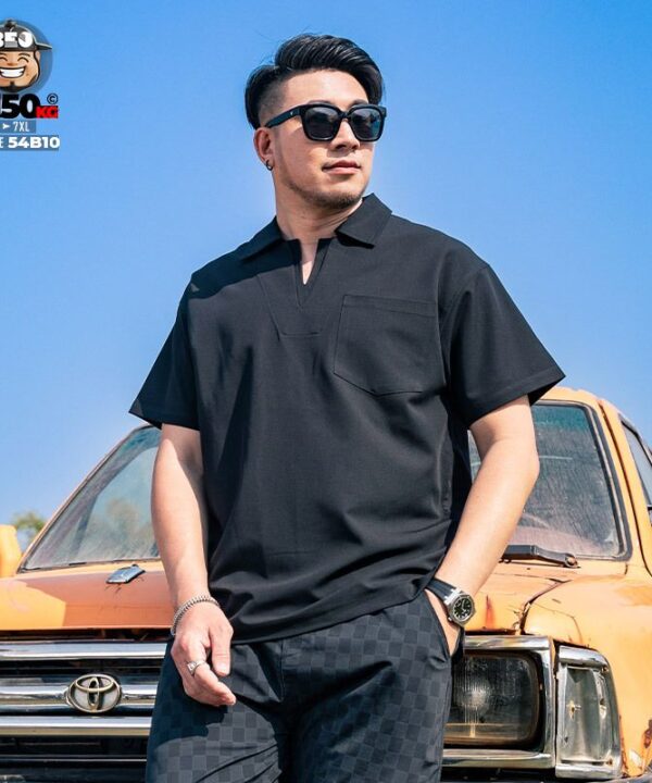 Alternative view of Áo thun tay ngắn Polo cotton cổ hỡ V style phối túi tide band