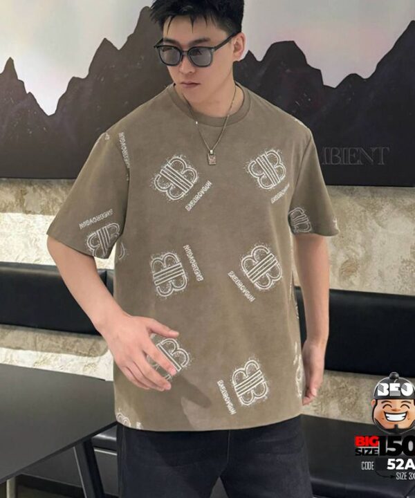 Áo thun tay ngắn text B and B reverse quanh áo