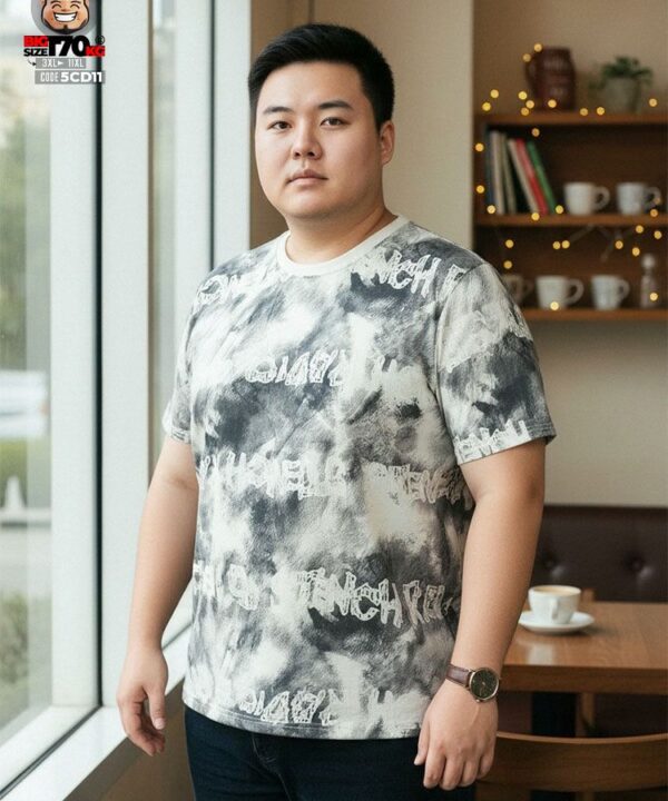 Áo thun tay ngắn loang màu khói phối chữ Graphic Scribble Art form mềm mại