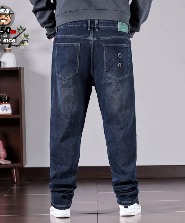 Quần dài Jean ống suông co giãn logo Q and U 3