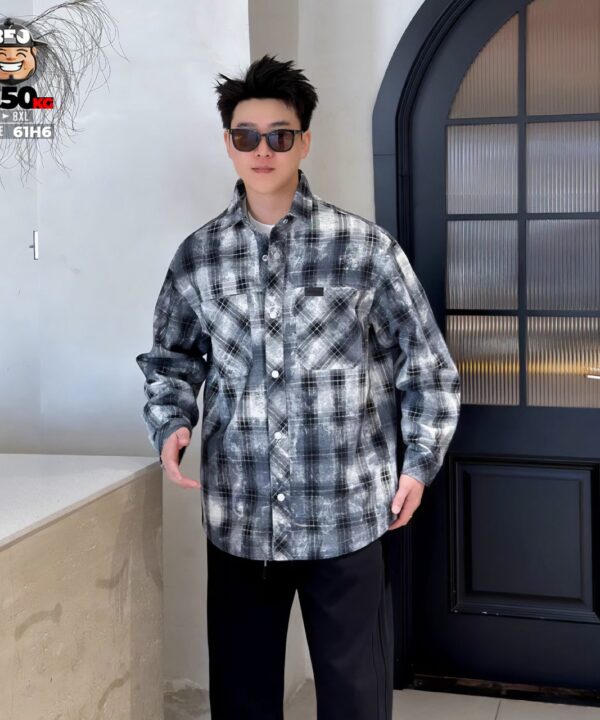 Áo khoác sơ mi họa tiết caro phối túi kiểu cá tính 4