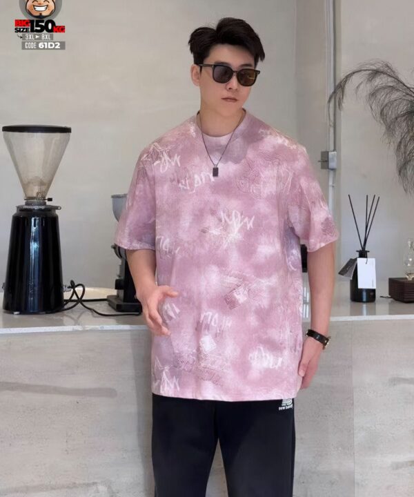 Alternative view of Áo thun tay ngắn texture star mama vân nổi cá tính