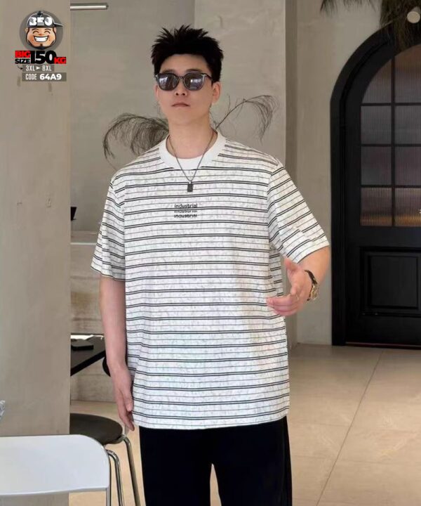 Áo thun tay ngắn sọc ngang industrial text