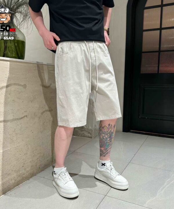 Quần short cotton minimal phối panel xéo form relaxed 9 Quần short cotton minimal phối panel xéo form relaxed 4