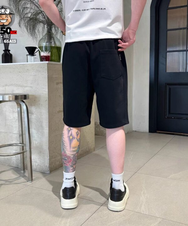 Quần short thun relaxed fit chi tiết khuyên kim phong cách street 2