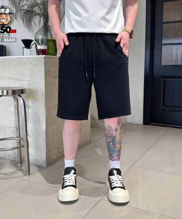 Quần short thun relaxed fit chi tiết khuyên kim phong cách street 4